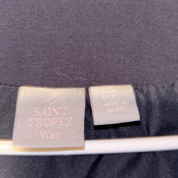 Beautiful Navy Blue Blazer - Picture 2 of 2